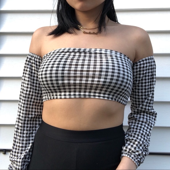 Pretty Little Thing Gingham Tie Front Crop Top - Picture 2 of 9